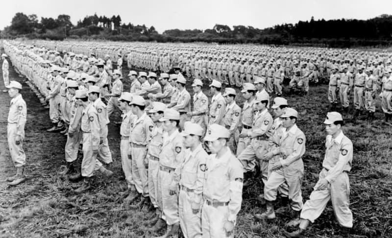 自衛隊発足～ダレスに「不思議の国のアリス」と呼ばれた吉田茂