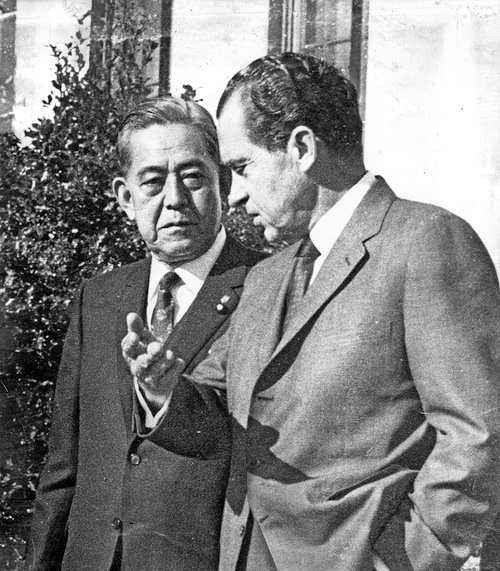 佐藤栄作内閣 日米安保条約を更新