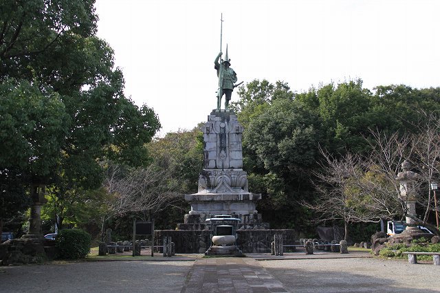 熊本藩主加藤忠広（加藤清正の後嗣）に改易処分