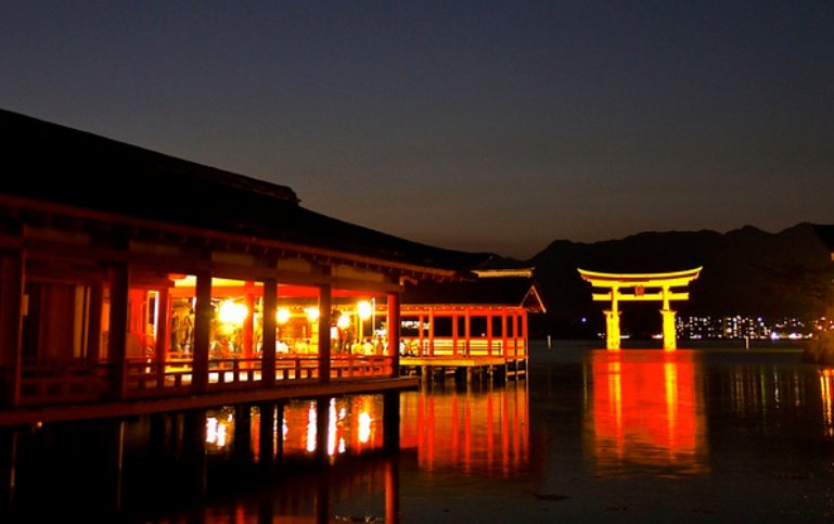厳島神社と佐伯氏