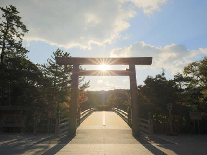 木の国に 降って沸いたか皇祖神３